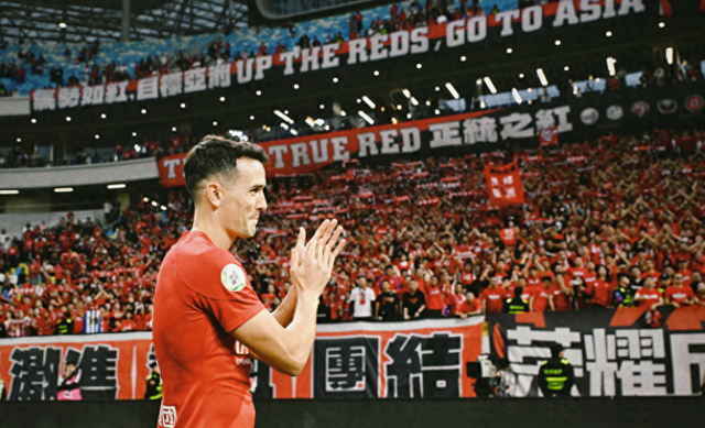 周定洋自宣离队!媒体人热议:已经在深圳,非得不做英雄太可惜|成都|蓉城|提莫|鲁蜜|成都蓉城_新浪体育_新浪新闻